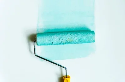 Peinture intérieure à Saint-Léger-les-Mélèzes — murs, plafonds et boiseries